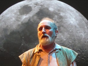 Tom Fiscus as Galileo Galilei 