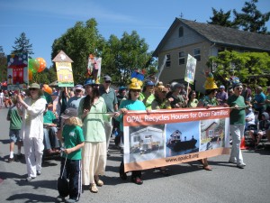 With this year's parade theme of "Reduce, Reuse, Recycle: Celebrate Sustainability," top prize goes to OPAL. Photo: Cara Russell