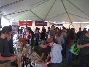 Last year, the tent was packed with interested cider enthusiasts coming from as far away as Washington DC, Jamaica and Mexico!