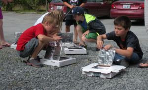 Funhouse solar pizza ovens