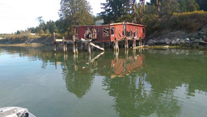 fisherman bay boathouse