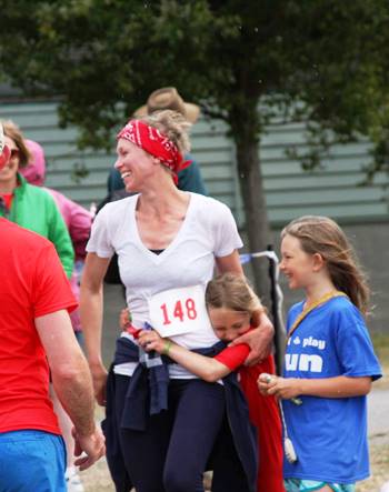 All ages enjoyed the Eat-Play-Run race on July 4